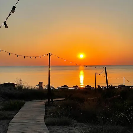 Lily Flat Sunrise - 4 Min To Kavatsi Beach, Апартаменты