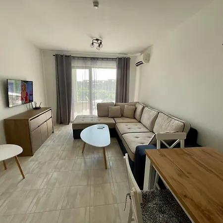 Lily Flat Sunrise - 4 Min To Kavatsi Beach, Апартаменты Созополь